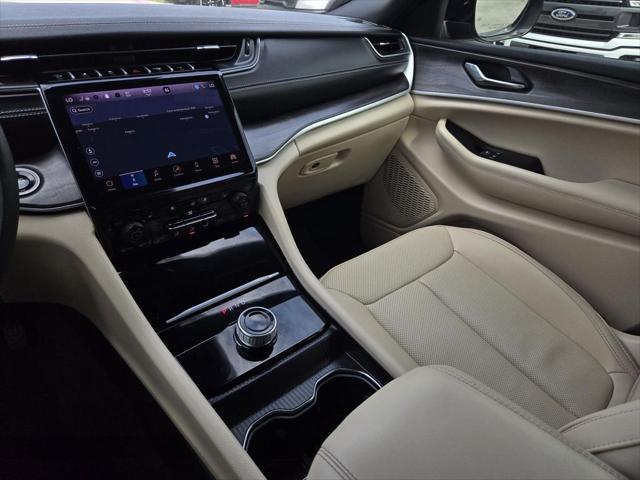 2025 Jeep Grand Cherokee L Limited 4x2