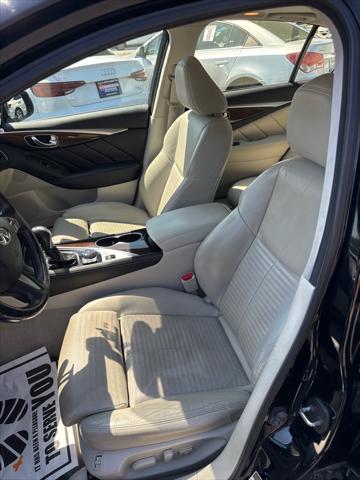 2015 INFINITI Q50 Sport
