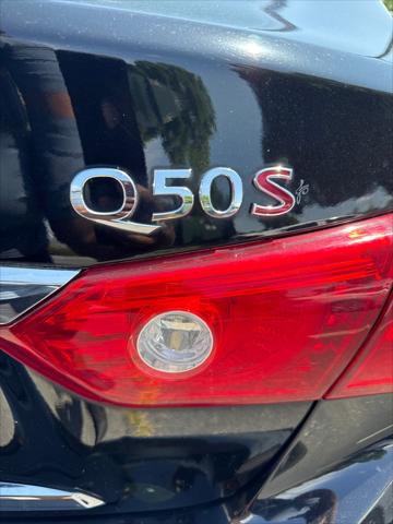 2015 INFINITI Q50 Sport