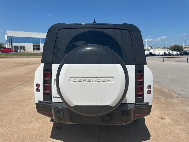 2025 Land Rover Defender 130 P400 X-Dynamic SE