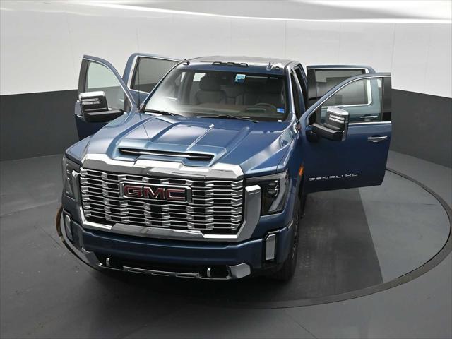 2026 GMC Sierra 2500HD Crew Cab, Standard Bed, Denali, 4WD