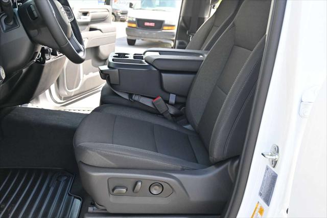 2026 Chevrolet Silverado 3500HD Crew Cab, Long Bed, LT Dual Rear Wheel, RWD