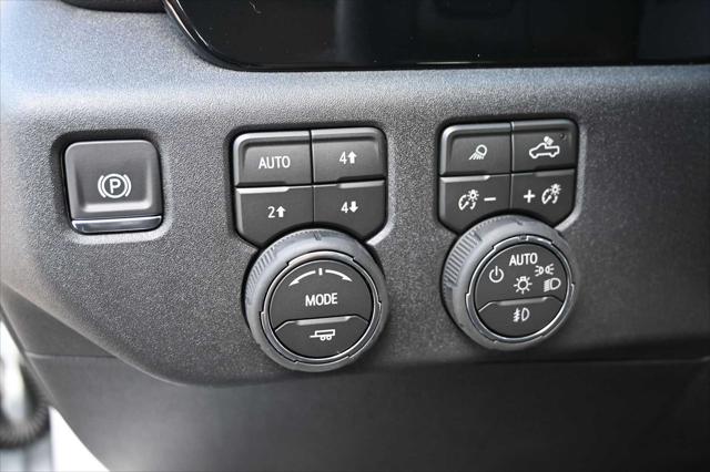 2026 Chevrolet Silverado 3500HD Crew Cab, Long Bed, LT Dual Rear Wheel, RWD