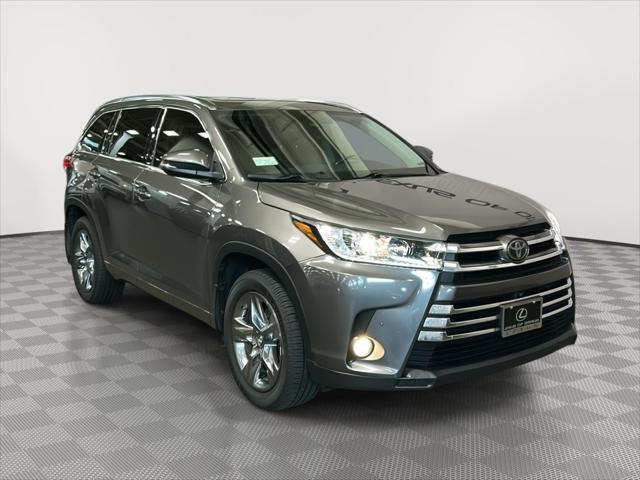 2017 Toyota Highlander Limited Platinum for sale in Omaha, NE