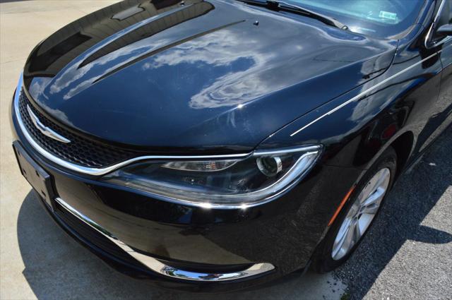2016 Chrysler 200 Limited