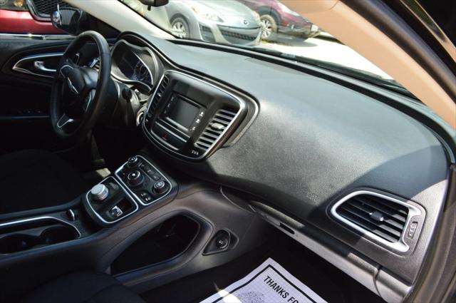 2016 Chrysler 200 Limited