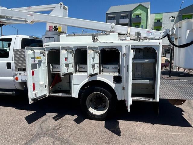 2012 Ford F-550 BUCKET