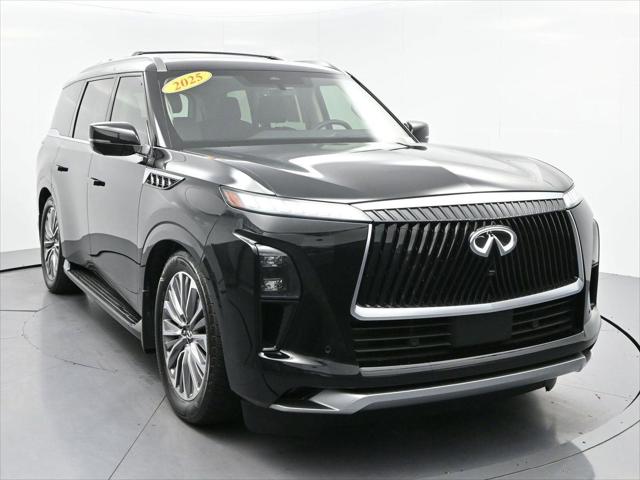 2025 INFINITI QX80 LUXE AWD