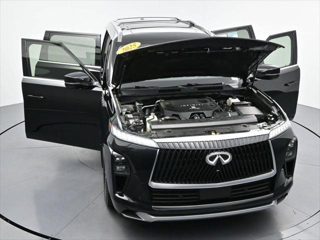2025 INFINITI QX80 LUXE AWD
