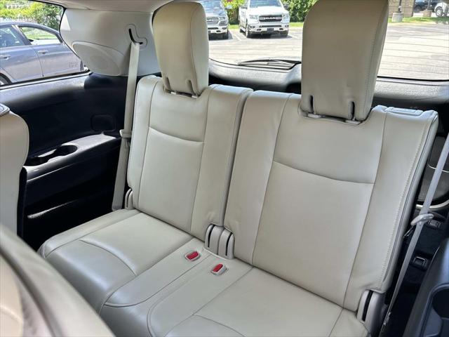 2019 INFINITI QX60 LUXE