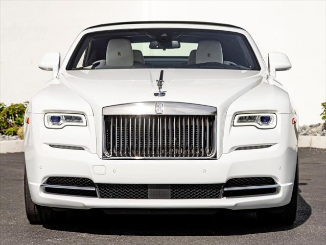 2018 Rolls-Royce Dawn Base