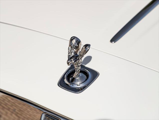 2018 Rolls-Royce Dawn Base