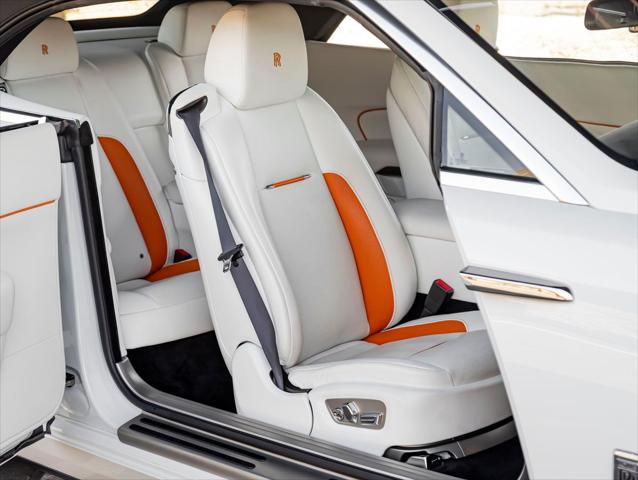 2018 Rolls-Royce Dawn Base