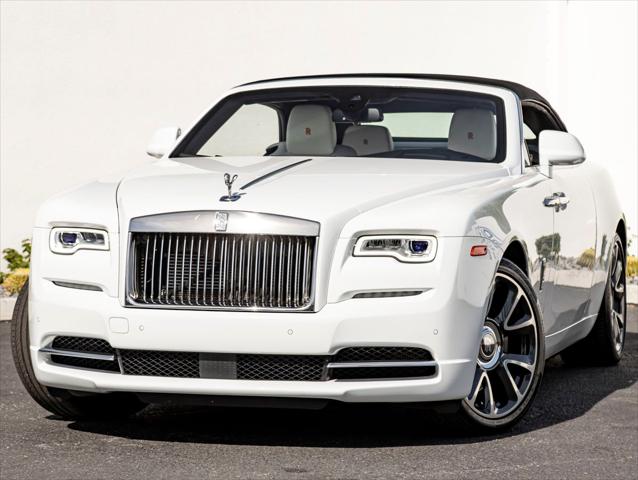 2018 Rolls-Royce Dawn Base