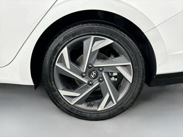 2026 Hyundai Elantra Hybrid Limited