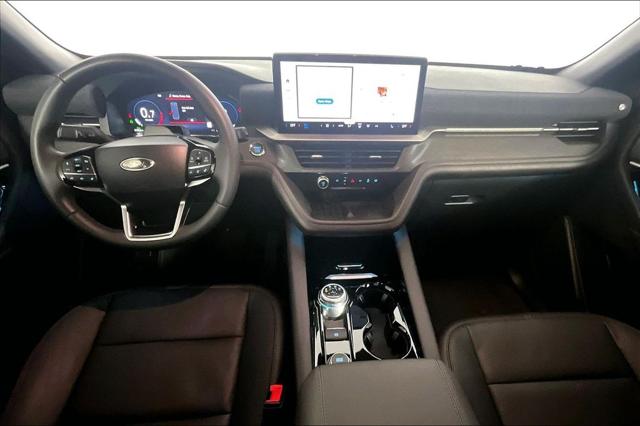 Used 2025 Ford Explorer Platinum For Sale in Olive Branch, MS