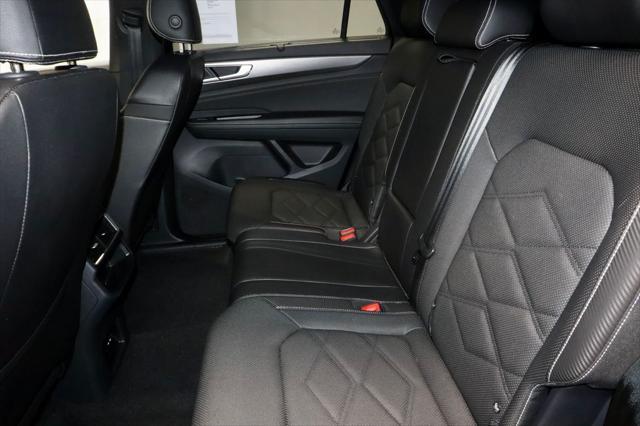 2025 Volkswagen Atlas Cross Sport 2.0T SE w/Technology