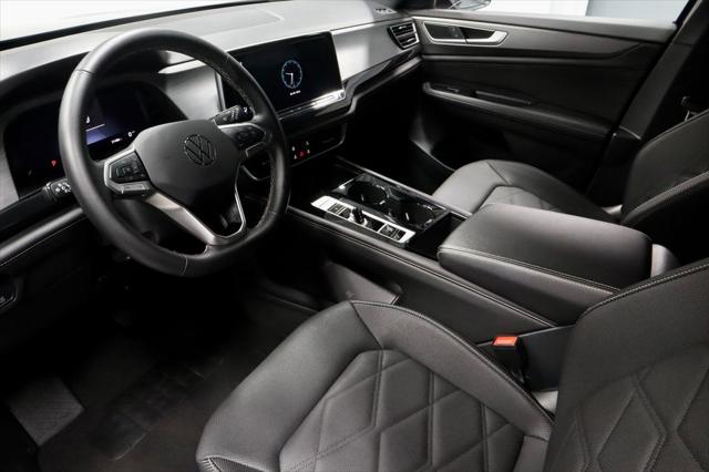 2025 Volkswagen Atlas Cross Sport 2.0T SE w/Technology