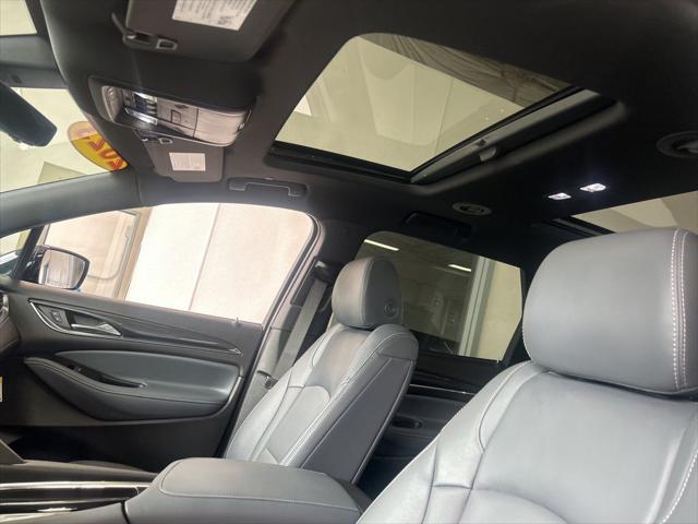 2023 Buick Enclave Essence AWD