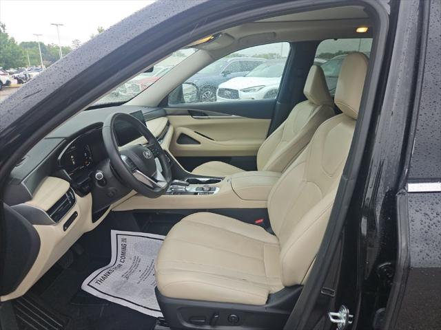 2023 INFINITI QX60 LUXE