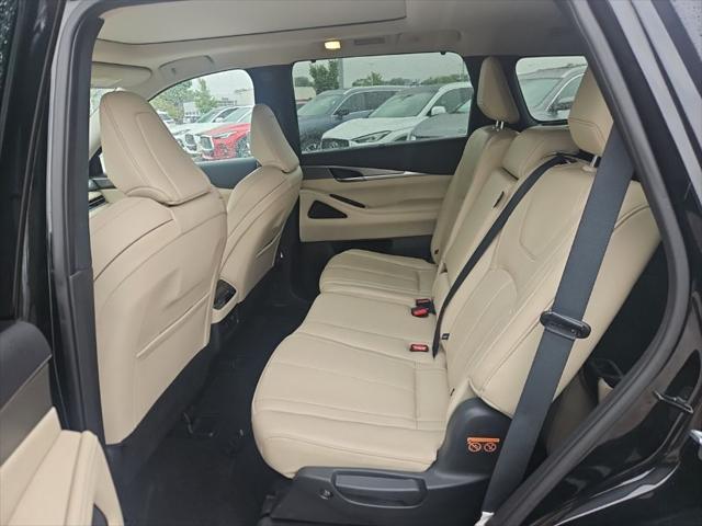 2023 INFINITI QX60 LUXE