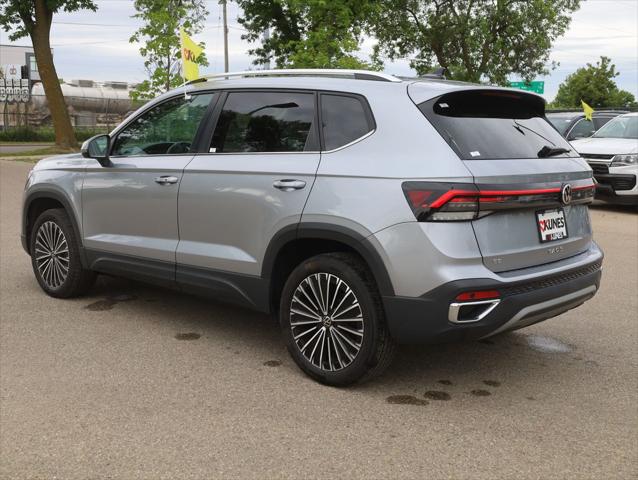 2025 Volkswagen Taos 1.5T SE
