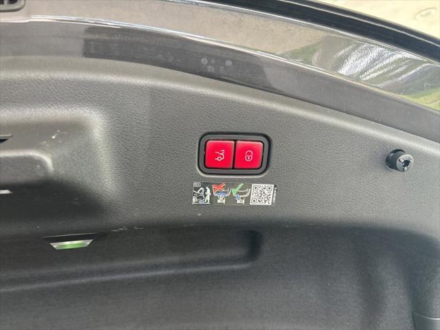 2025 Mercedes-Benz E-CLASS E 300 4MATIC