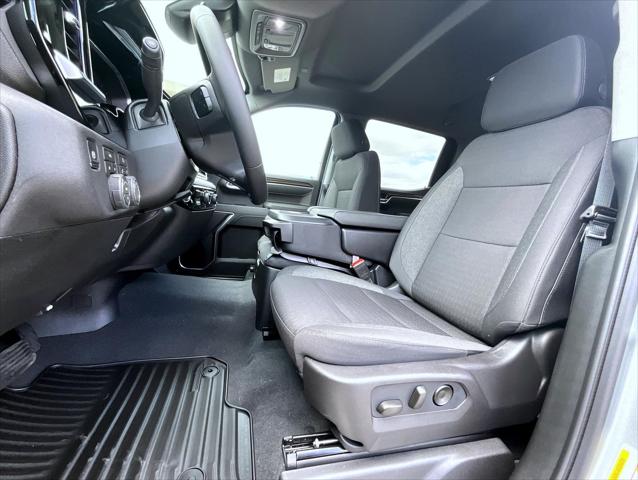 2026 Chevrolet Silverado 1500 4WD Crew Cab Short Bed LT with 2FL