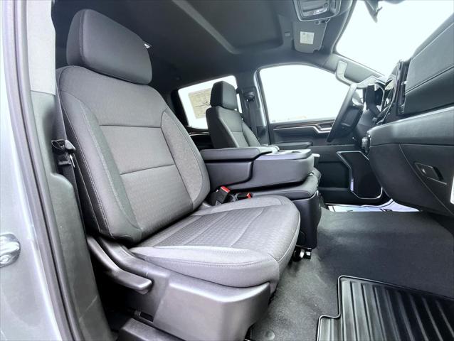 2026 Chevrolet Silverado 1500 4WD Crew Cab Short Bed LT with 2FL