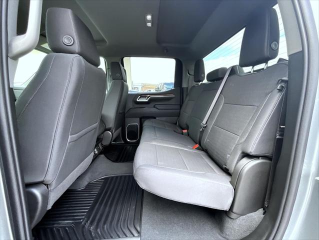 2026 Chevrolet Silverado 1500 4WD Crew Cab Short Bed LT with 2FL