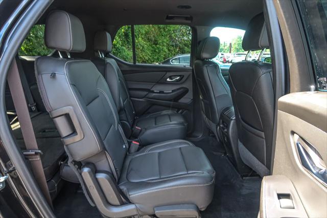 2022 Chevrolet Traverse AWD LT Leather