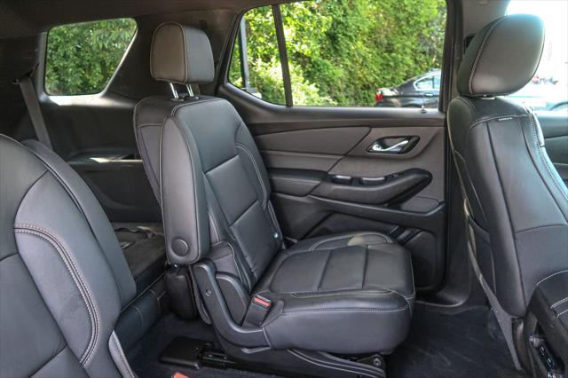 2022 Chevrolet Traverse AWD LT Leather