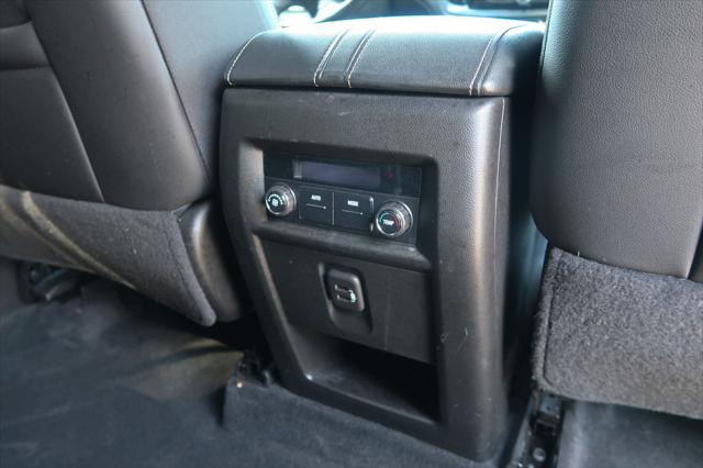 2022 Chevrolet Traverse AWD LT Leather