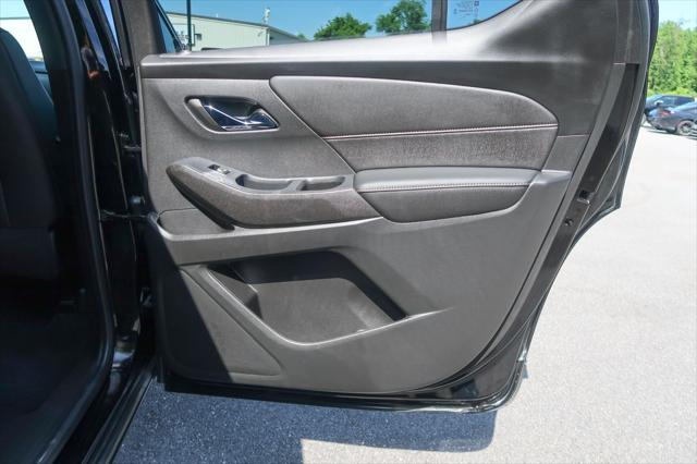 2022 Chevrolet Traverse AWD LT Leather