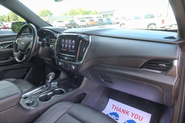2022 Chevrolet Traverse AWD LT Leather