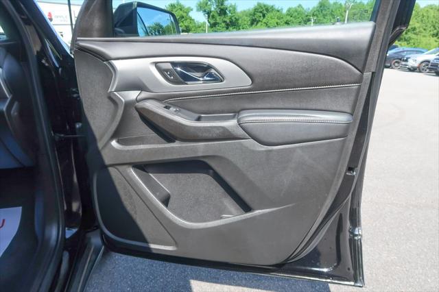 2022 Chevrolet Traverse AWD LT Leather