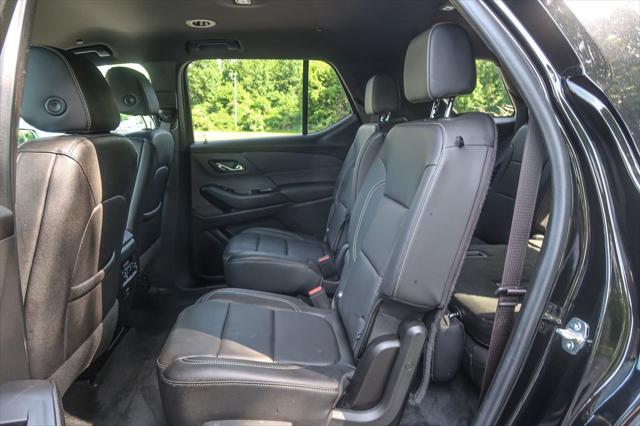 2022 Chevrolet Traverse AWD LT Leather