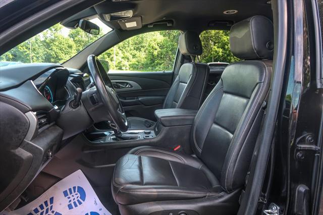 2022 Chevrolet Traverse AWD LT Leather