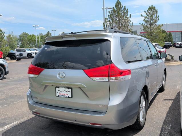 2012 Toyota Sienna XLE V6 8 Passenger