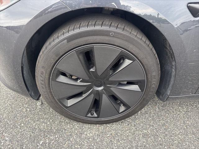 2025 Tesla Model 3 Standard Rear-Wheel Drive