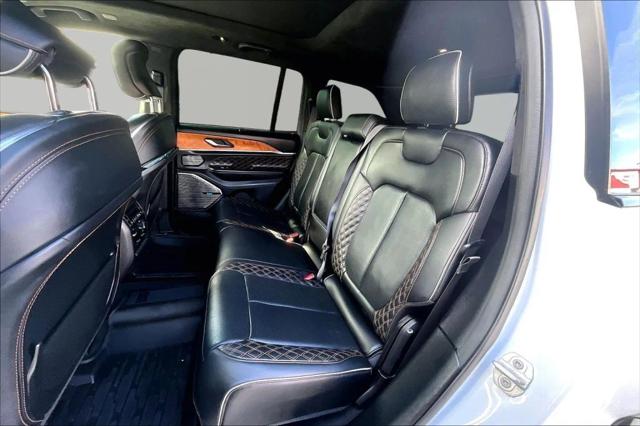 2022 Jeep Grand Cherokee Summit Reserve
