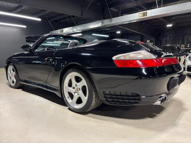 2004 Porsche 911 Carrera 4S