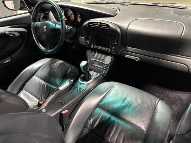 2004 Porsche 911 Carrera 4S