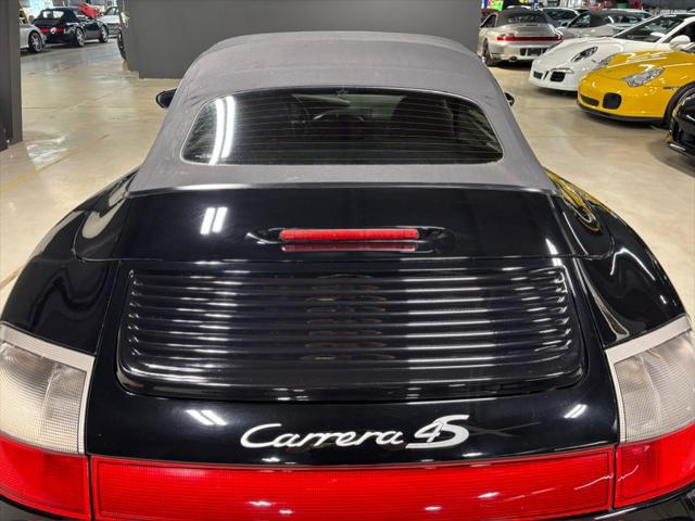 2004 Porsche 911 Carrera 4S