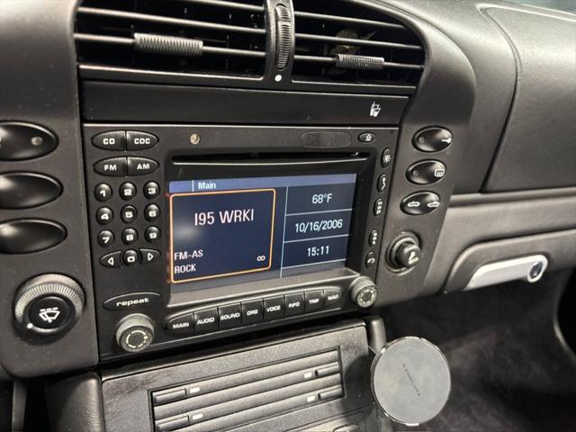 2004 Porsche 911 Carrera 4S