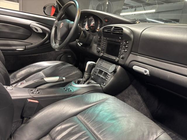 2004 Porsche 911 Carrera 4S