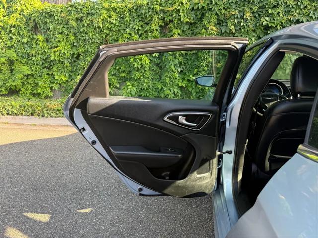 2015 Chrysler 200 C