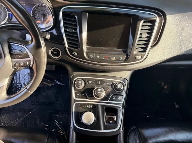 2015 Chrysler 200 C