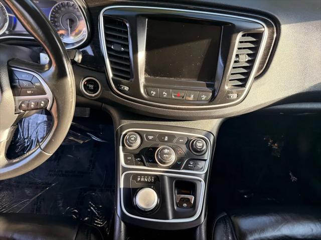 2015 Chrysler 200 C