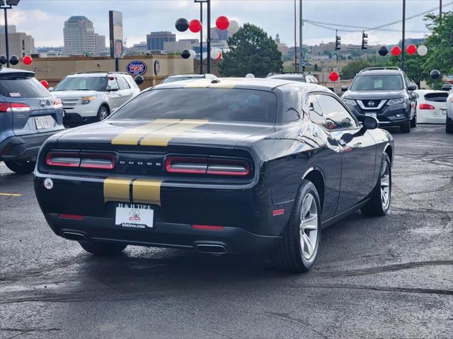 2017 Dodge Challenger SXT